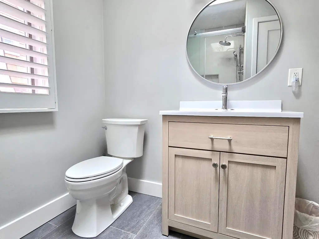 Hall Bathroom