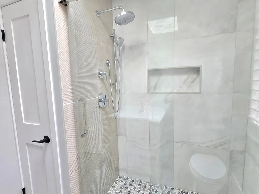 Hall Bathroom