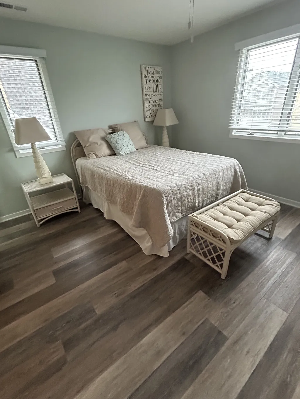 Queen bedroom
