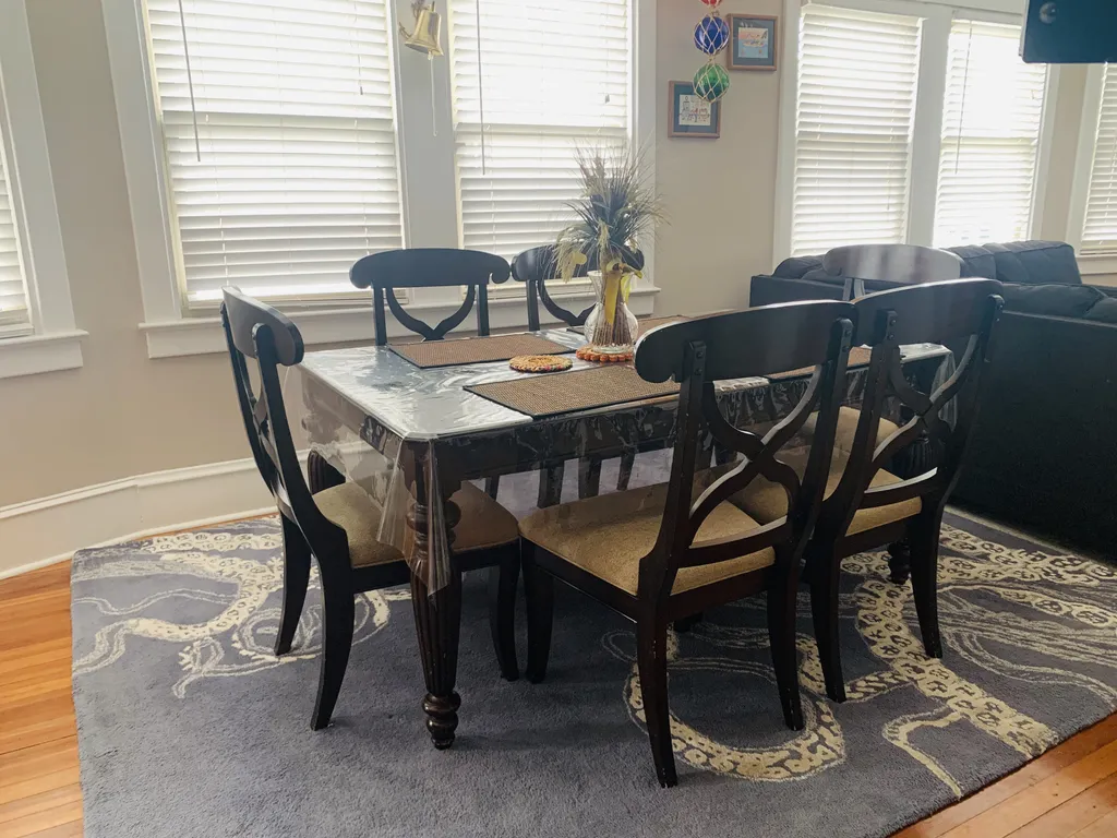 2nd floor dining area