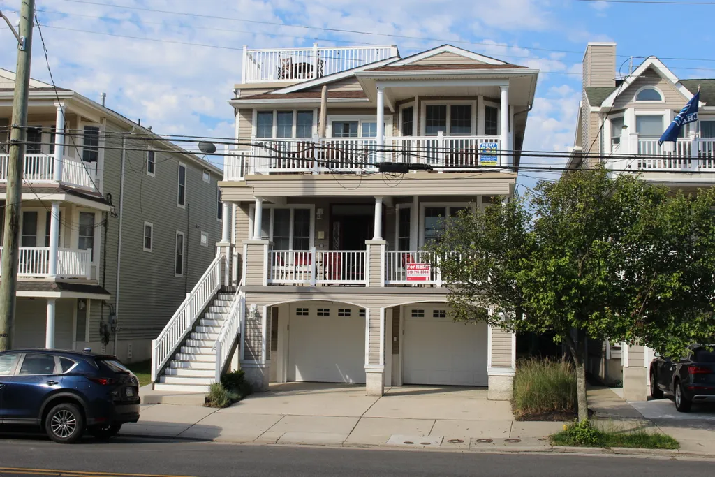 826 A Sixth St 1st floor