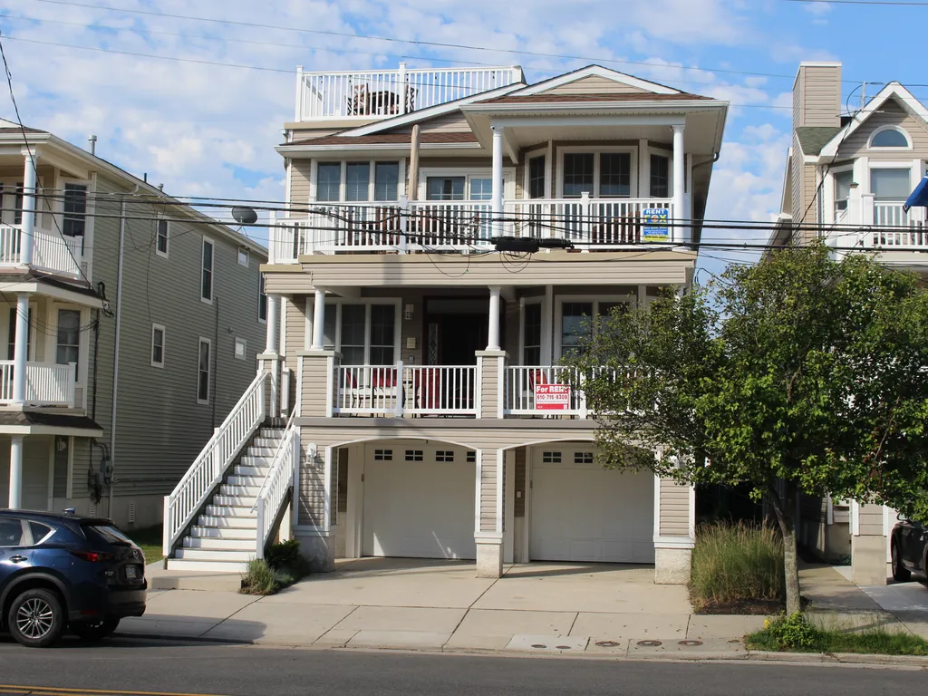826 A Sixth St 1st floor