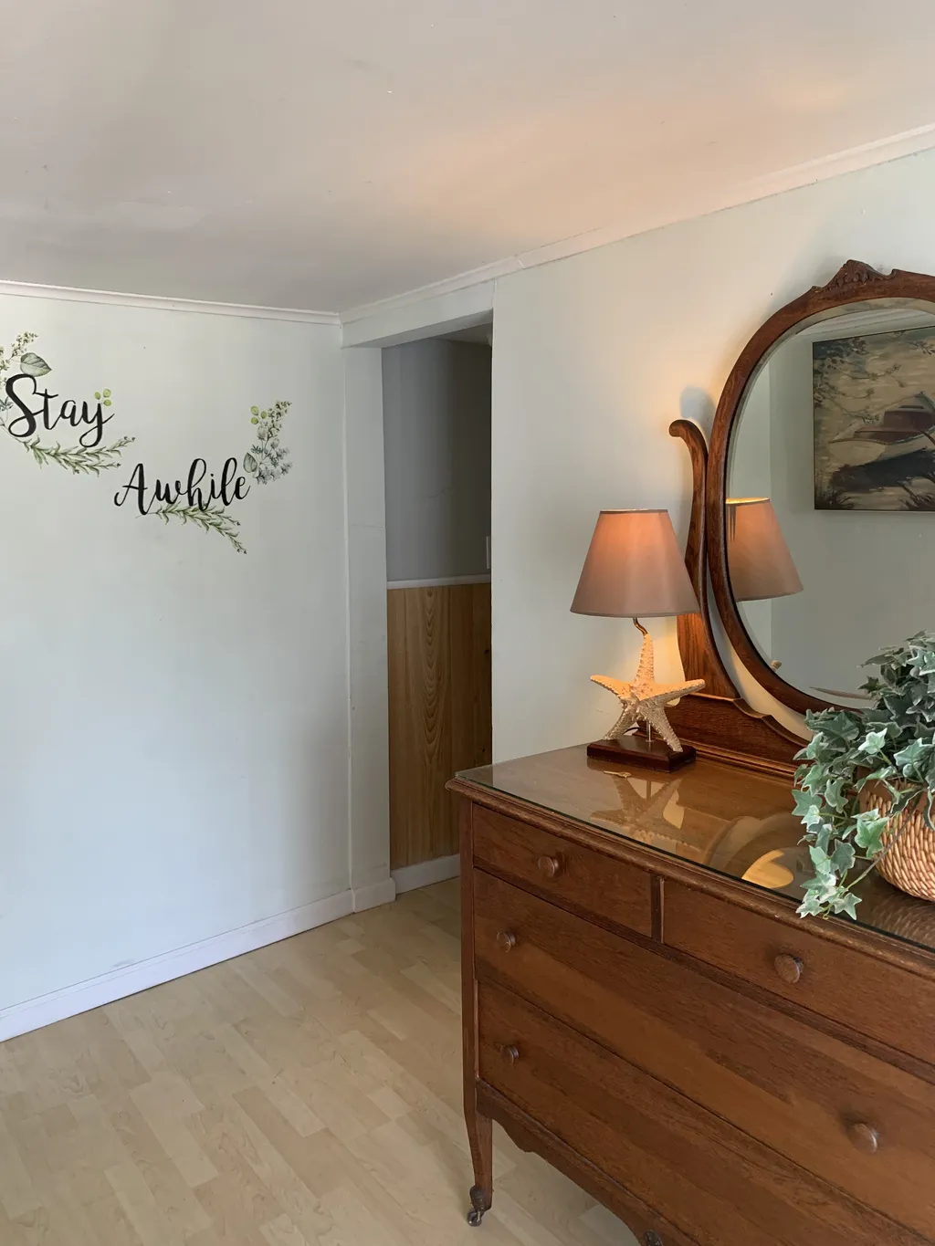 1st floor foyer