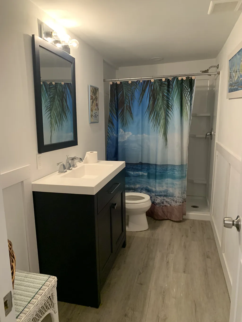 1st floor full bathroom
