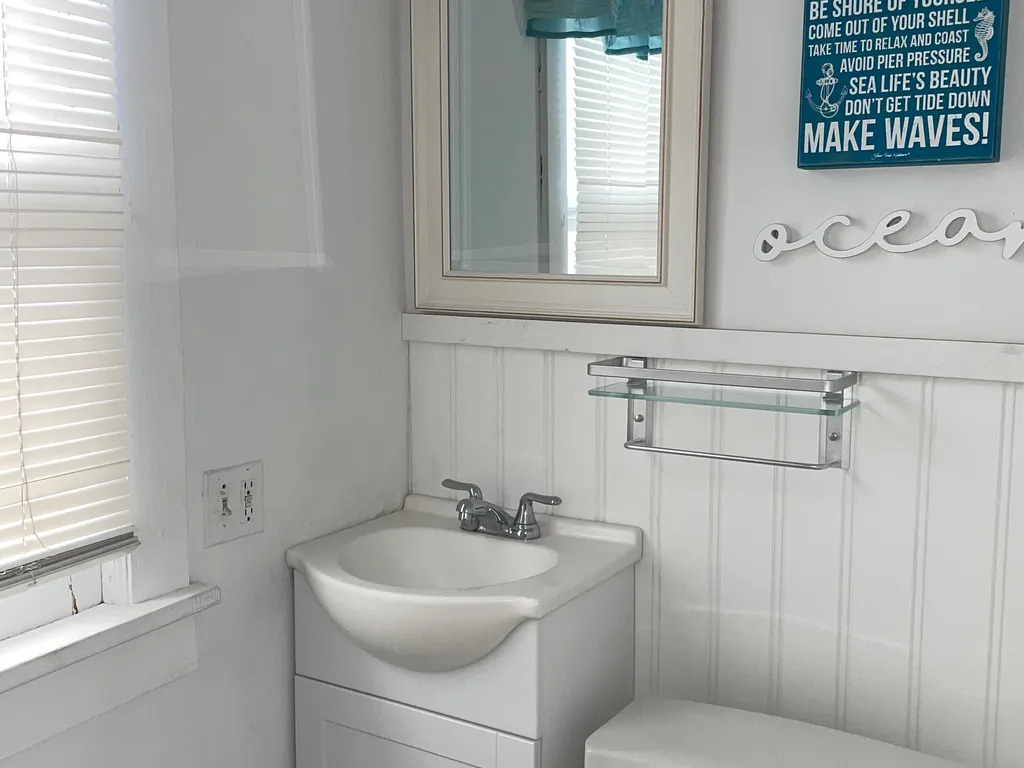 3rd floor bathroom