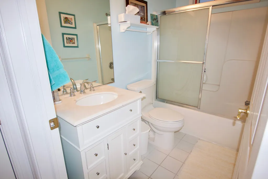 2ND FLOOR BATH