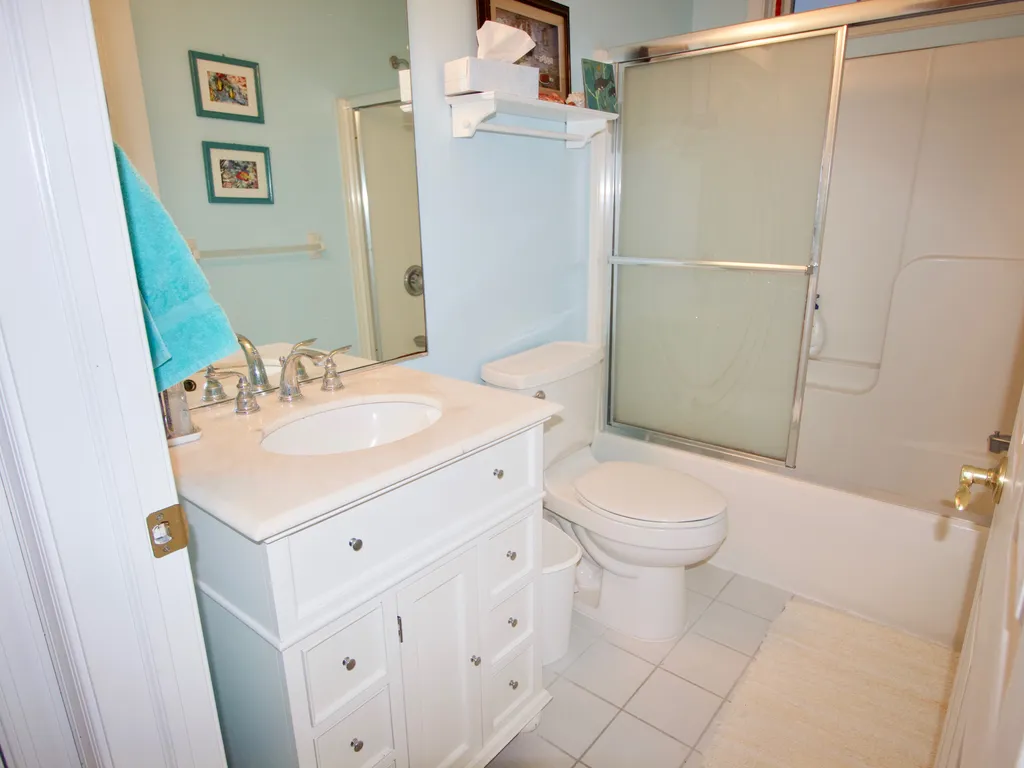 2ND FLOOR BATH