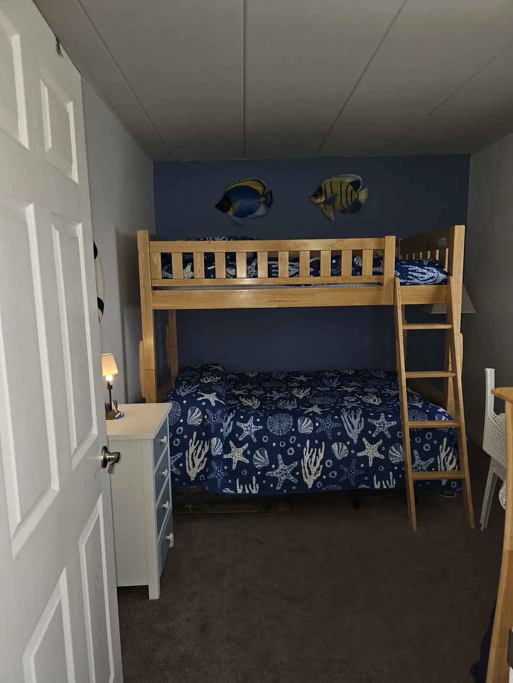 2nd bedroom Queen lower