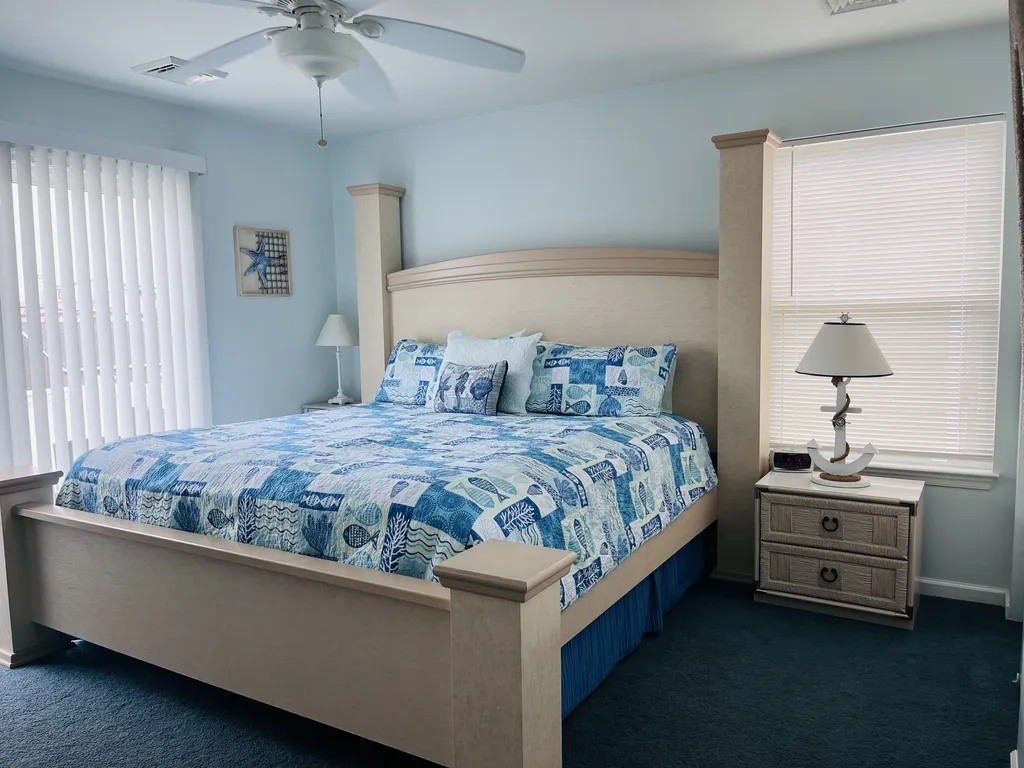 Master bedroom- sliders open out to the deck
