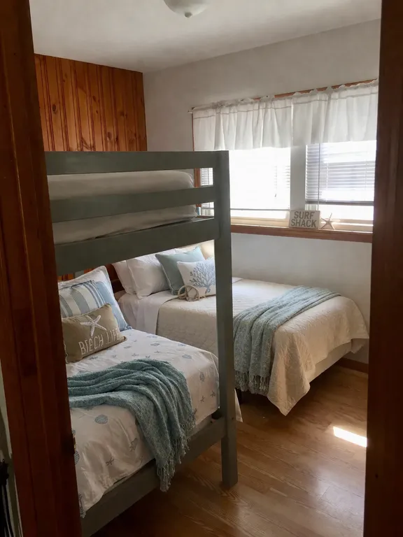 17 down back bedroom