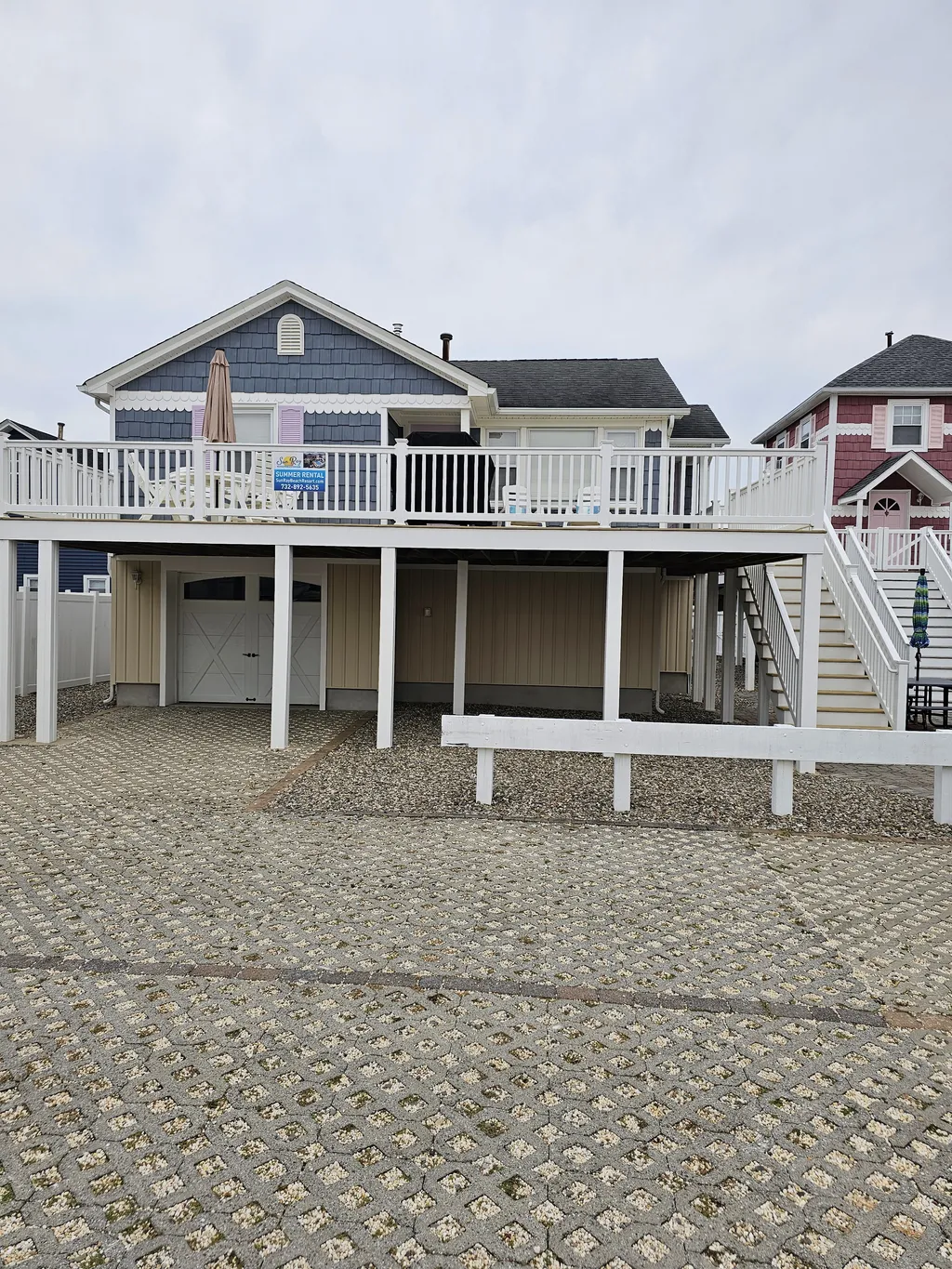 Exterior (sleeps 4)