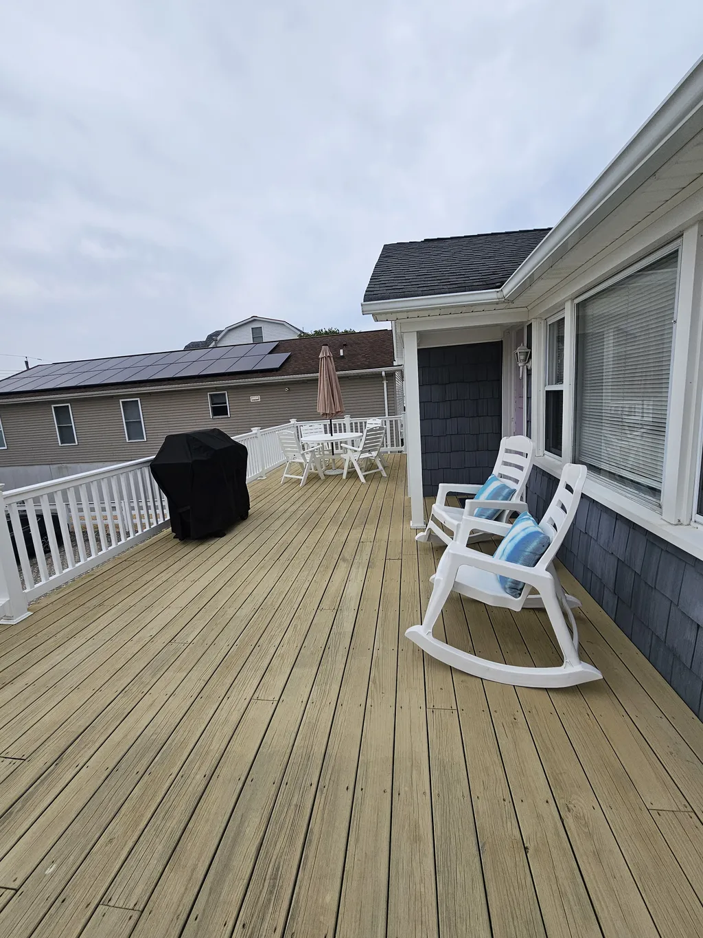 Gated deck area