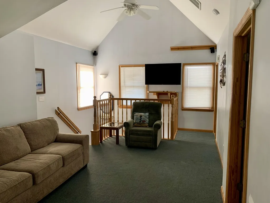 2nd floor living room/55&amp;quot; tv