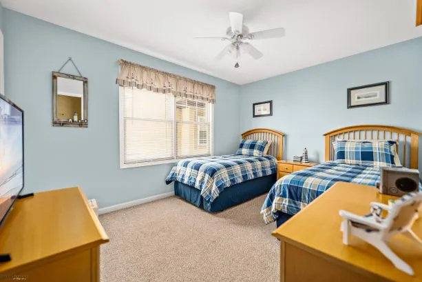 Bedroom 3 W/Twin Beds
