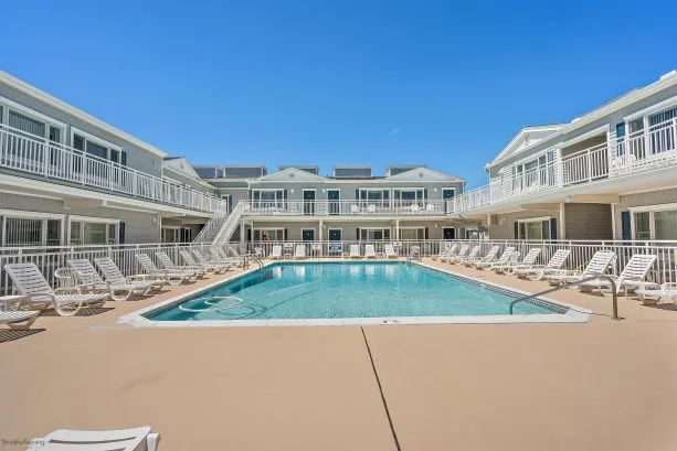 Center Pool Deck View w/o Tables