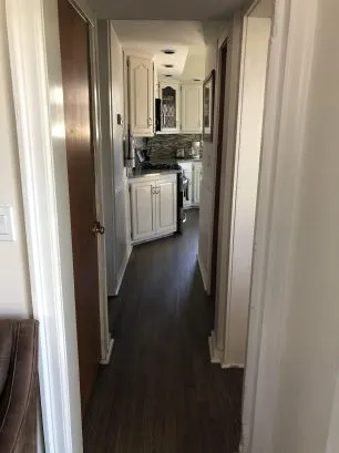 hall from tv room to kitchen
