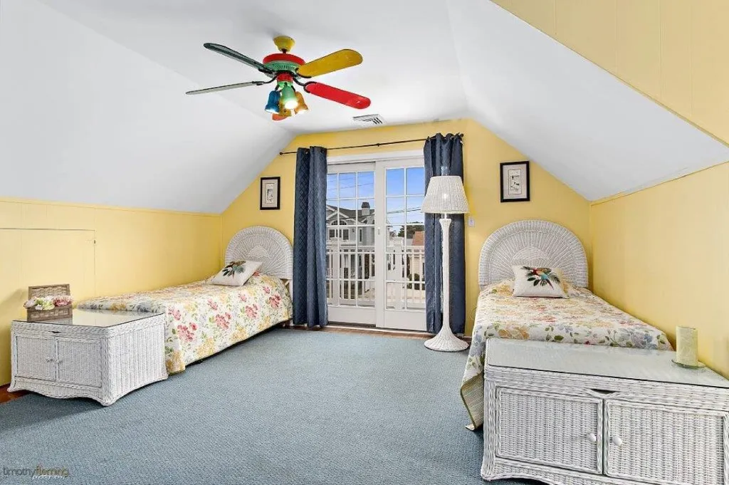 Upstairs bedroom with private deck