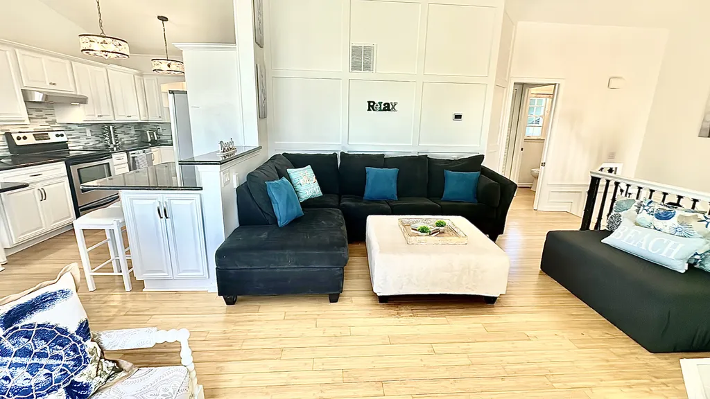 open concept living room/dining room/kitchen