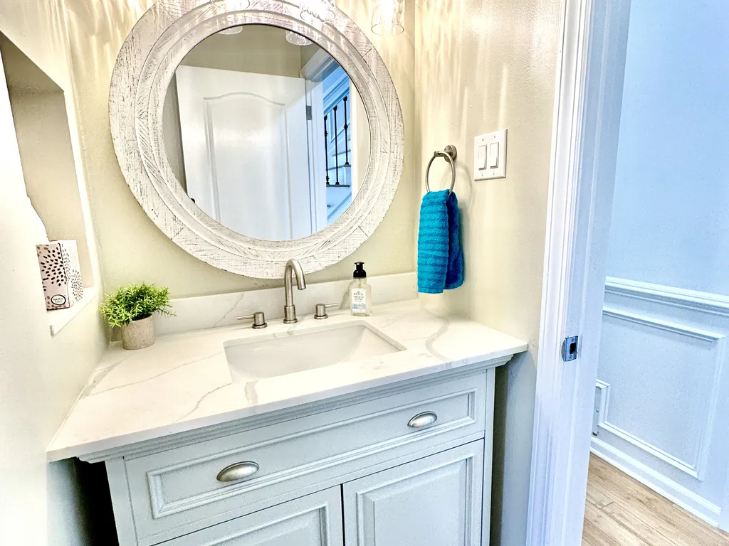 Hall Bath across from King bed #2