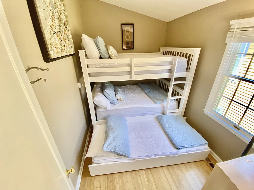 4th bedroom full over full bunk with trundle