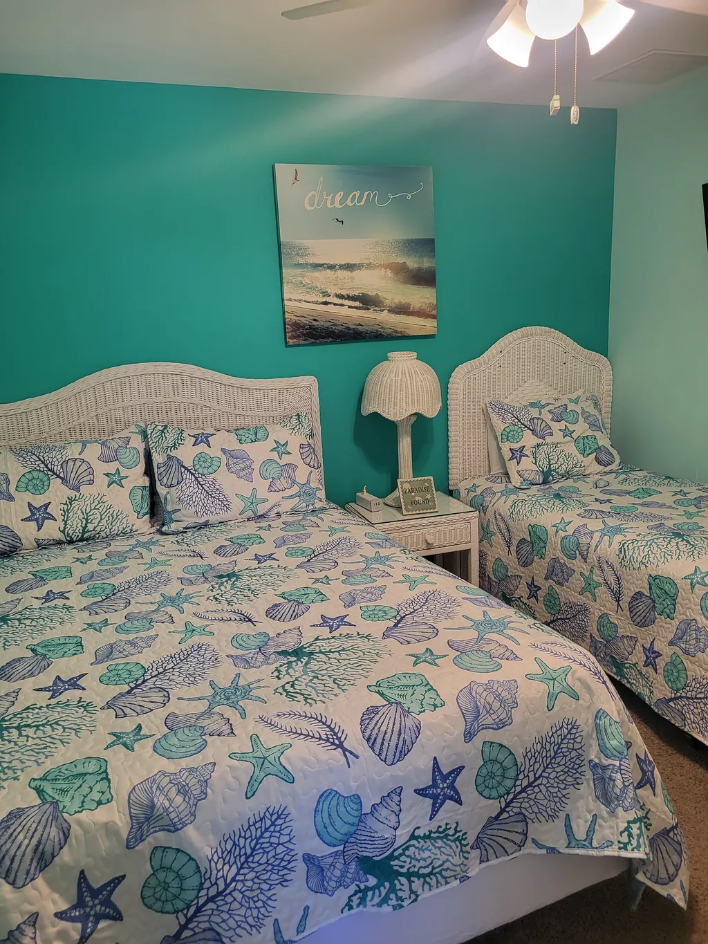 Bedroom 1 Queen and Twin