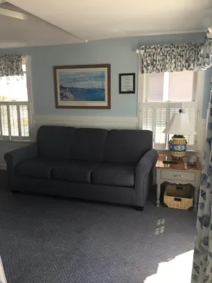 2nd floor living room 
