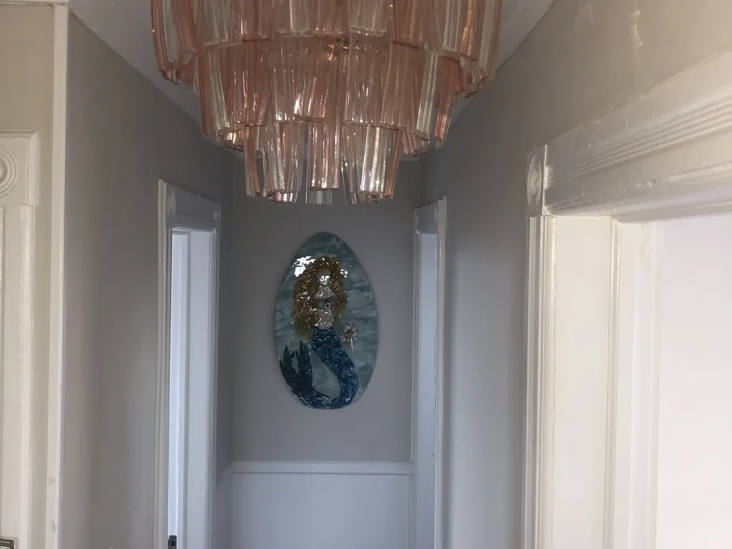 2nd floor hall