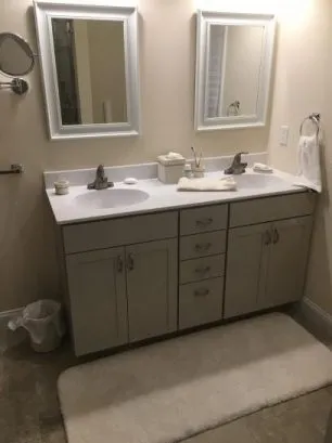 Double Sink Master with walk-in shower