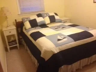 Full bedroom