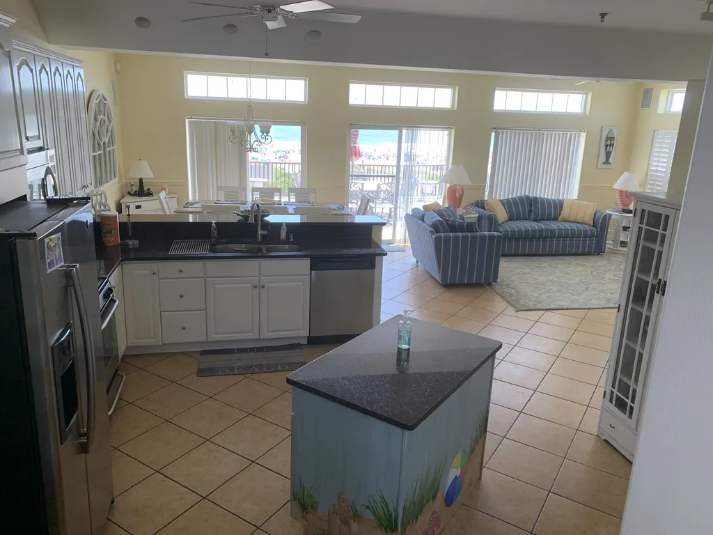 Watch the beach from the kitchen